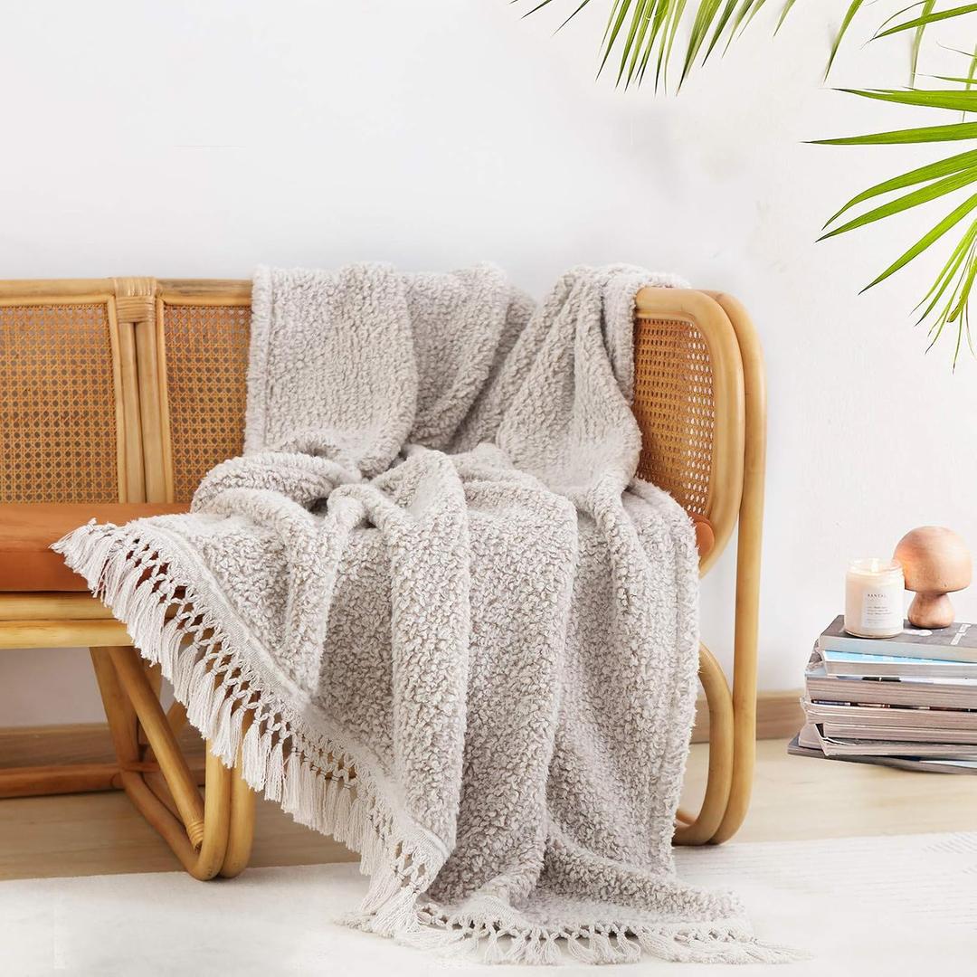 Ultra Soft Cozy Sherpa Throw Blanket with Tassel, Light Weight Warm Decorative 2 Tones Ombre Light Brown Pattern Reversible Boho Style Blanket for Sofa, Couch, Bedroom,Travel, 50x60