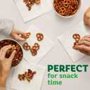 Bounty Paper Napkins, White, 200 Count, Packaging may vary (light green and white)