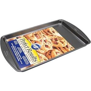 Wilton Perfect Results Premium Non-Stick Bakeware Large Cookie Sheet, 17.25 x 11.5-Inch