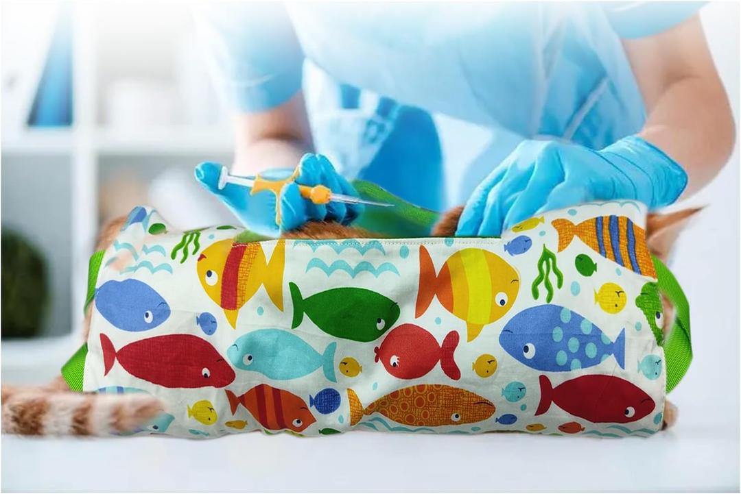 Cat Wrap Bag Carrier Cat Injection Sleeve Cat Medical Wrap Cat Restrain Bag Injection Wrap for Hugging and Calming Your Cat