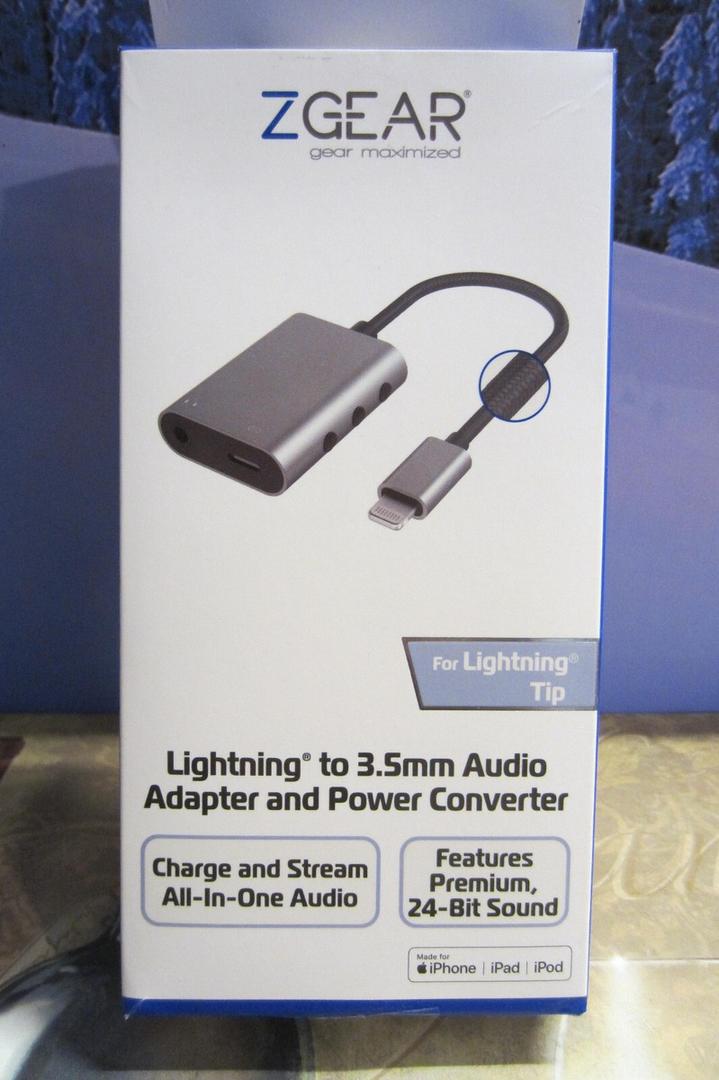 Lightning to 3.5 mm Audio Adapter and Power Converter
