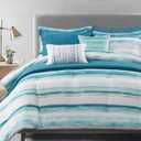 Madison Park Marina Comforter Quilt Combo Set - Modern Luxury Design, All Season Down Alternative Bedding, Matching Shams, Decorative Pillows, Full/Queen(90"x90"), Aqua 8 Piece
