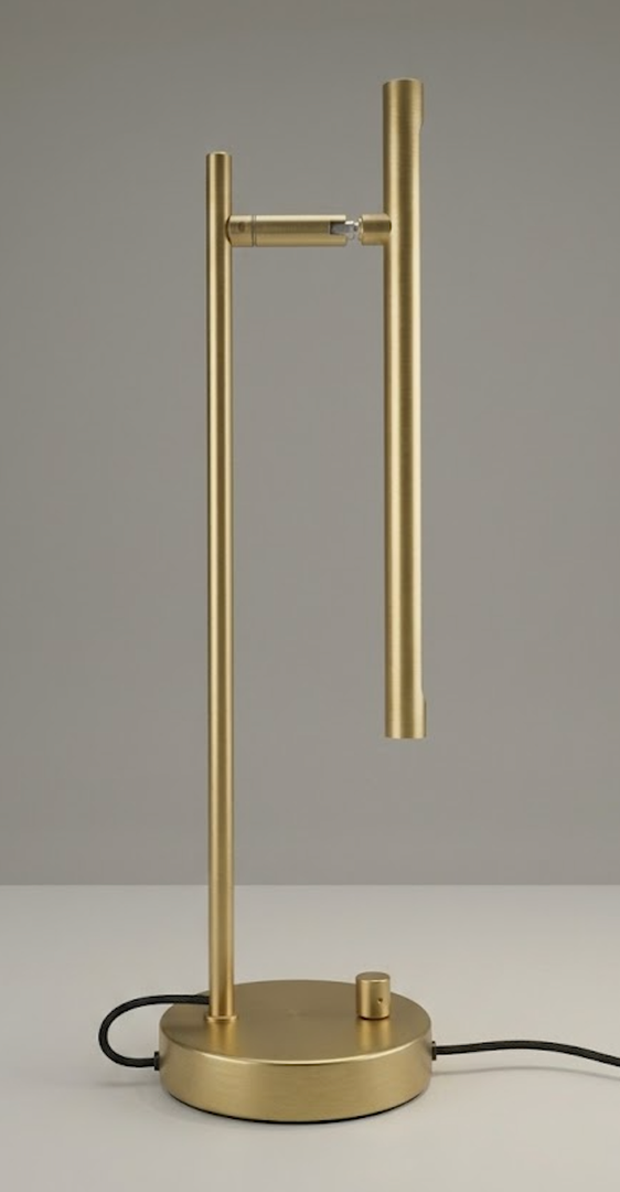 Globe Electric Elijah Desk Lamp, Matte Brass Finish, Adjustable Height,  Modern Lighting for Bedroom or Office, Gold