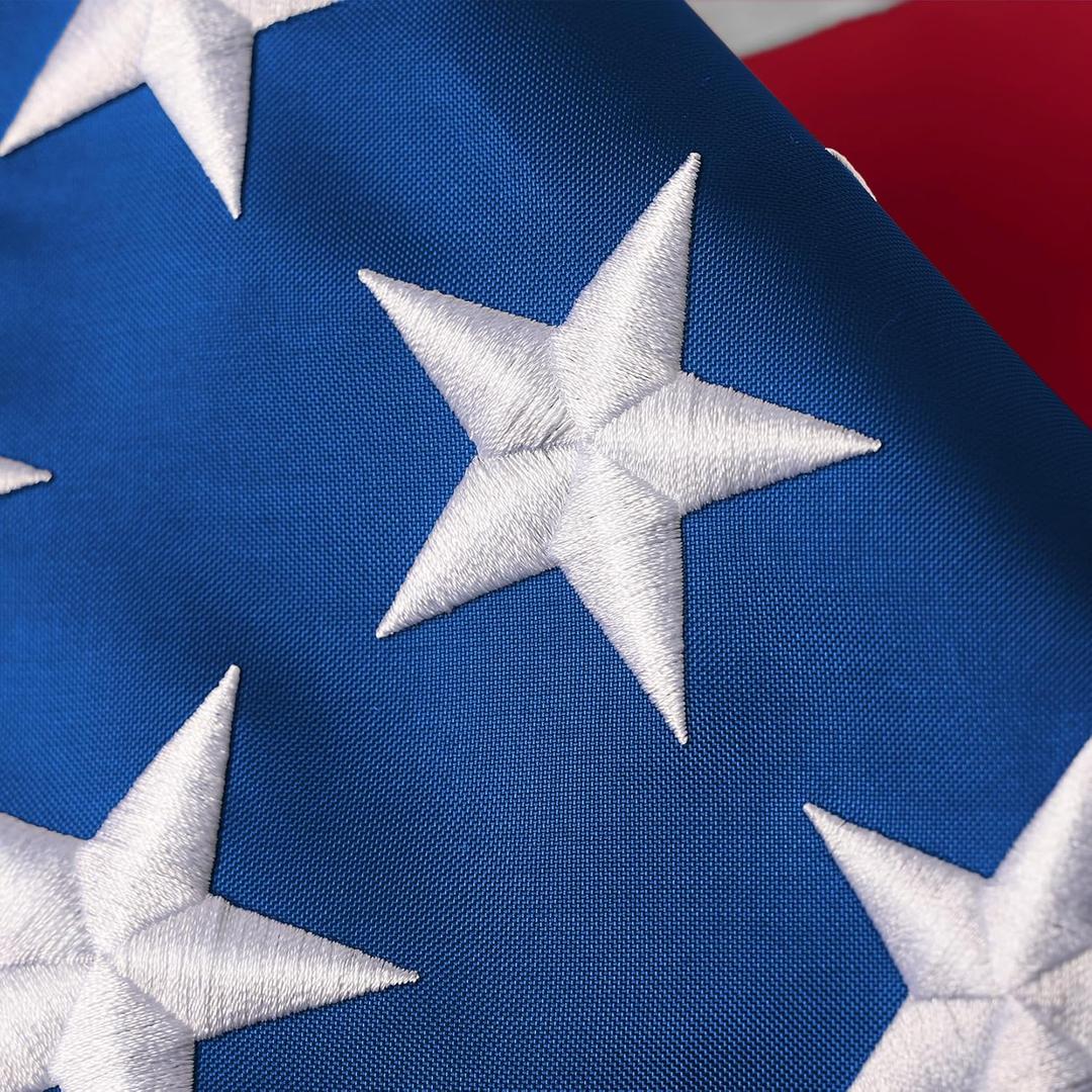 Durable American Flag 4x6,American Flags Outdoor,4x6FT Heavy Duty America Flag Luxury Tear Proof Series US Flag,Embroidered Stars