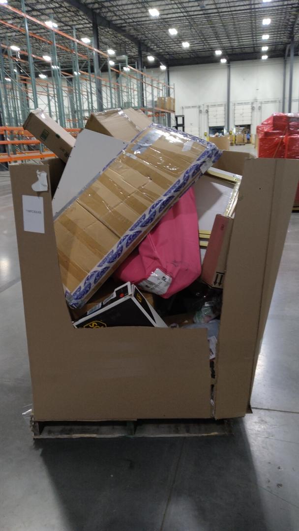 Pallet of Salvage Items 