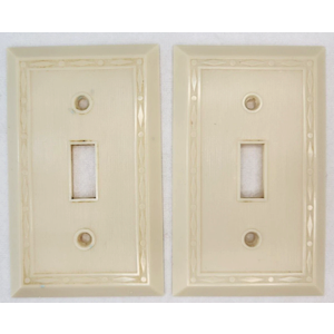 2 Vintage Leviton Art Deco Bakelite Ivory Design Light Switch Covers