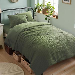 Zzlpp Twin Comforter Set 5 Pieces, Olive Green Seersucker Bed in a Bag with Comforter and Sheets, All Season Bedding Sets with 1 Comforter, 1 Pillow Sham, 1 Pillowcase, 1 Flat Sheet, 1 Fitted Sheet