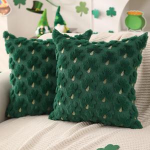 DFXSZ St Patricks Day Pillow Covers 18x18 inch Set of 2 St Patricks Day Decorations Green Shamrock Soft Plush Faux Fur Jacquard Throw Pillows for Bedroom Sofa Holiday Festivals Home Decor PTK022A18 (18" x 18" (Pack of 2), Green Gold)