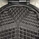 Mueller Heart 5 Waffle Maker, Norwegian Waffle Iron, Adjustable Browning Control & Nonstick, Cool Touch Handle, Easy to Clean, Small Kitchen Appliances