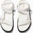 Coutgo Womens Platform Sandals Comfortable Arch Support Footbed Adjustable Ankle Strap Summer Beach Flat Sandals (7.5, White/Pu)