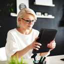 Samsill Vintage Leather Mini 3 Ring Zipper Binder, 1 Inch Round Ring Capacity (Holds 200 Sheets), 5.5 x 8.5 Inch Documents, Notebook Organizer, Planner, Black with Contrast Stitching