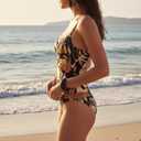 LIZENS Women's One Piece Swimsuit Sexy Spaghetti Strap Bathing Suit for Beach (M)