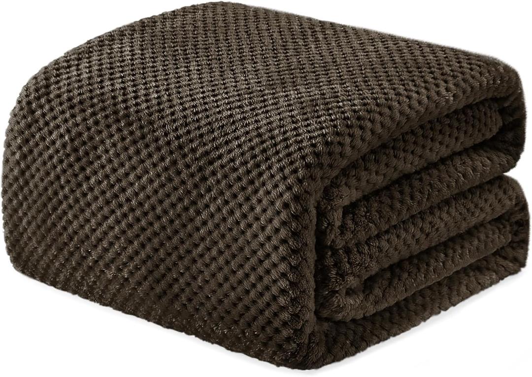 Exclusivo Mezcla Fleece Bed Blanket Twin Size, Super Soft and Warm Blankets for Bed, Couch and Sofa Waffle Textured, Cozy, Fuzzy and Lightweight (Coffee, 60x80 Inches)
