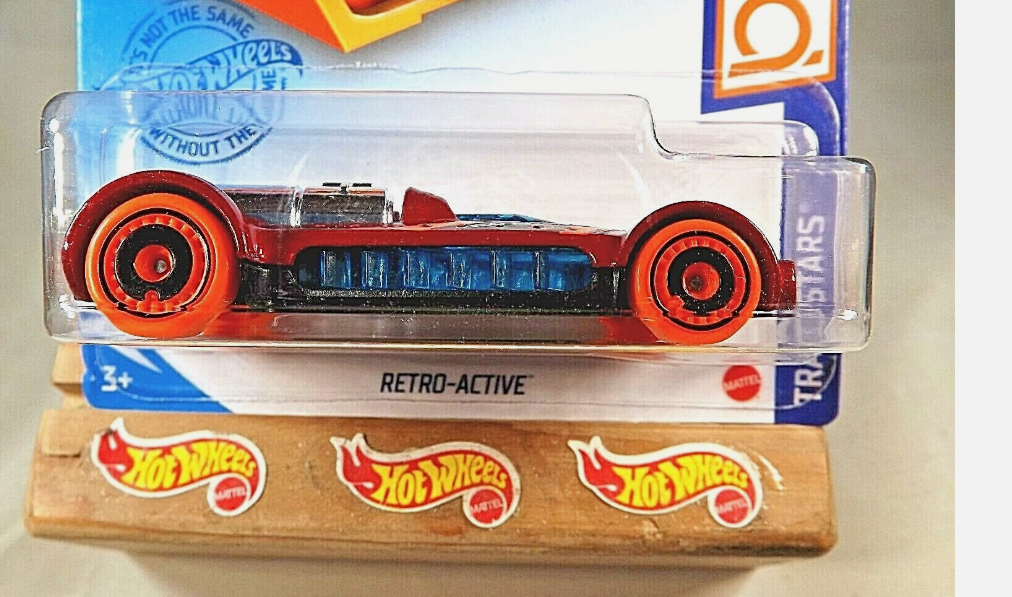 2021 Hot Wheels #29 Track Stars 1/5 RETRO-ACTIVE Red w/Orange Wheels Black AD Sp