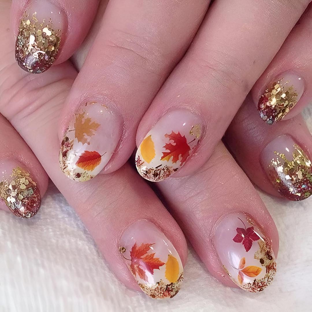 24Pcs Fall Press On Nails Short Almond Fake Nails Maple Leaves Nail Press Ons Full Cover False Nails With Gold Glitter Designs Artificial Acrylic Glue On Nails Fall Stick On Nail For Women
