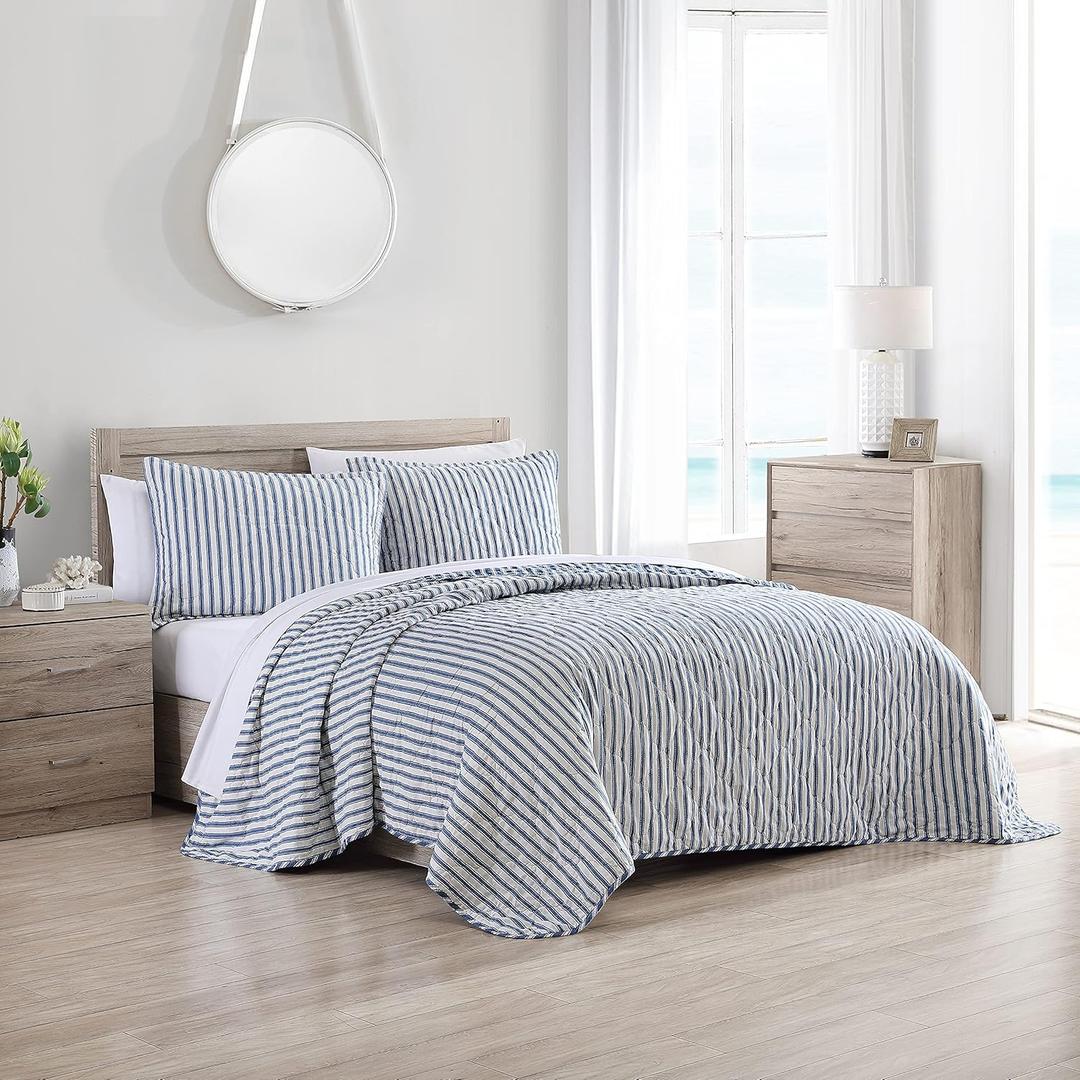 Stone Cottage - Full/Queen Quilt Set, Super Soft Reversible Bedding with Matching Shams, Luxurious Room Essentials (Willow Way Indigo)