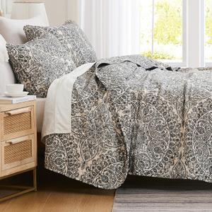 Southshore Fine Living, Inc. Ashanti Collection Oversized King Quilt Bedding Set, Soft Fabric, Lightweight Bedspread 3-Piece, Two Matching Shams (108 in Wide x 98 in Long), King/California Size, Grey