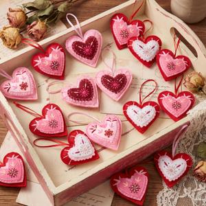 16 Pcs Valentines Day Tree Decorations Felt Heart Ornaments Felt Daisy Flower Hanging Ornaments Flowers Flower Hanging Decor for Door Wall Mantel Decoration Arts Crafts Supplies