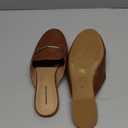 Amazon Essentials Women's Buckle Mule (9.5 Wide, Tan)