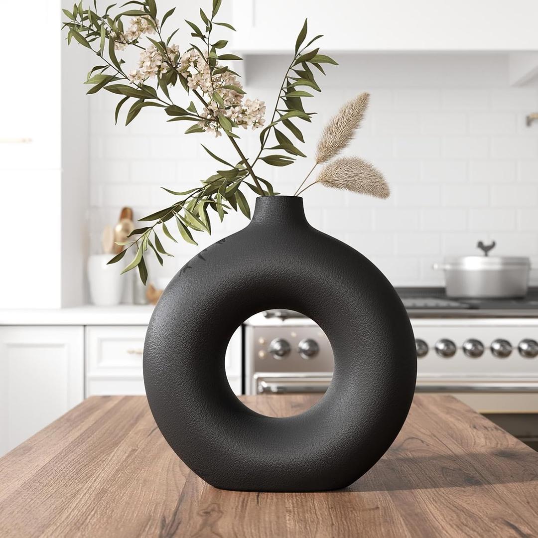 Black Doughnut Vase, Modern Minimalist Hollow Ceramic Vase for Pampas Grass, Dried Flowers, Farmhouse Bohemian Style, 5.7 Inch Small Flower Vases for Home Decor, Living Room, Table, Shelves