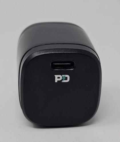 Z GEAR Adaptive Fast Charge USB C Wall Charger. For USB C