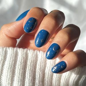 Harry Potter x Glamnetic Press On Nails - Luna Lovegood | Blue Moon & Star Celestial 3D Graphic Short Oval Fake Nails in a Glossy Finish | 15 Sizes - 30 Nail Kit with Glue