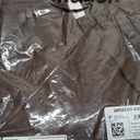 Amazon Essentials Men's Classic-Fit Wrinkle-Resistant Pleated Chino Pant (32W x 28L, Brown)