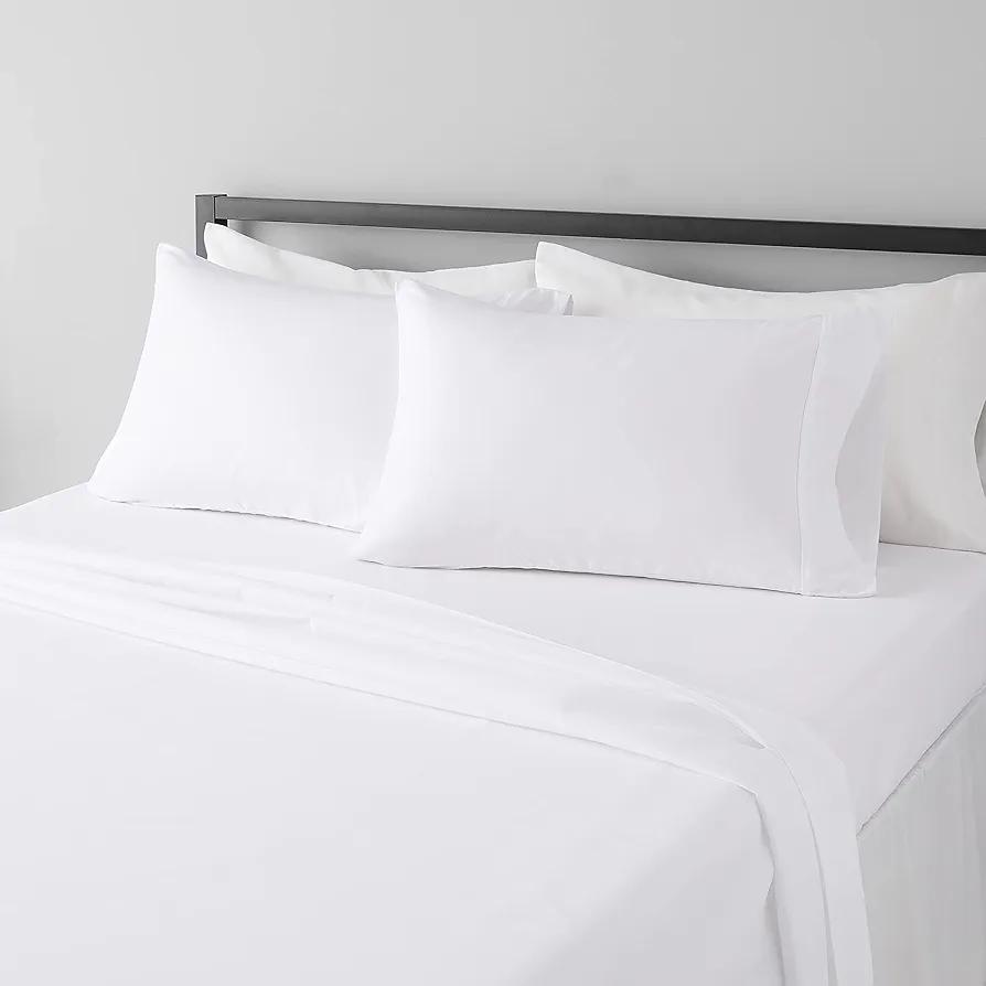 Amazon Basics Breathable, Machine Washable, Wrinkle Resistant Microfiber 4-Piece Bed Sheet Set with 14-Inch Deep Pockets, King, Bright White, Solid