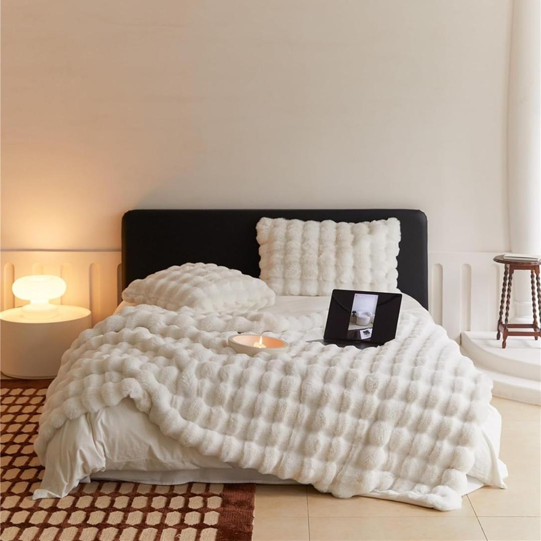 Faux Fur Throw Blanket for Couch, Soft Fluffy Fuzzy Plush Bubble Blanket for Sofa Bedroom Living Room, Cozy Warm Reversible Luxury Winter Blanket, Great Gift Idea in Ivory White,50x60 Inch