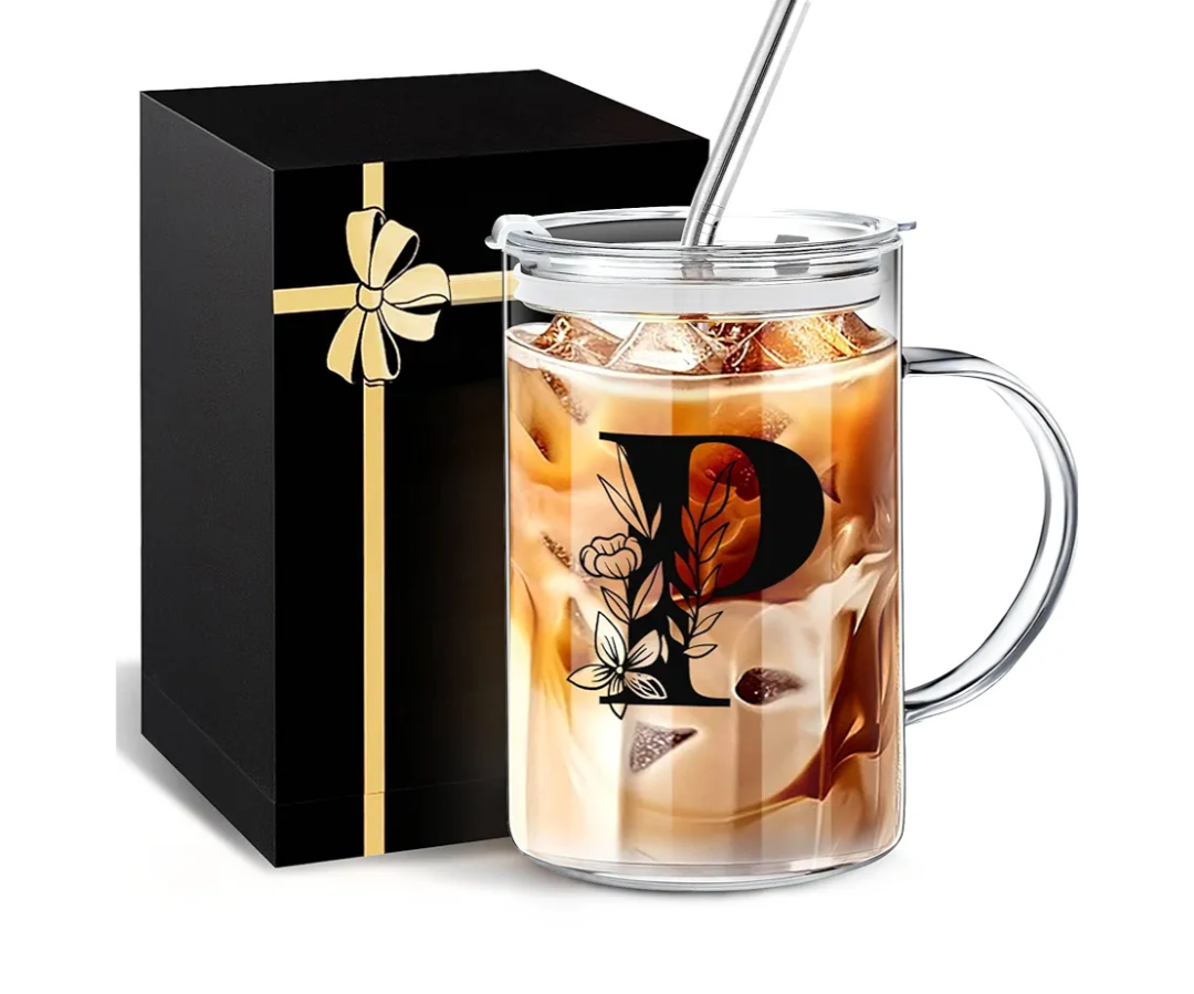 Yekidos Personalized Extra Large Glass Drinking Cup With Lid Straw Gifts for Teen Girls Cute Mug Gift For Her Iced Glass Tumbler Initial Cup Retirement Gift Must Haves For Women Apartment Essentials