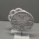 AXEARTE 2 Pack Wooden Carved Cutout Flower Medallion Sculpture, Rustic Distressed White MDF Statues Home Tabletop Decor, Decorative Ornaments for Living Room, Bedroom, Office Desktop, Cabinets