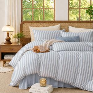 Striped Comforter Set Queen Size Blue White Bedding 2 Pillowcases
Stripes Bedding Set 3 Pieces for All Seasons,College Dorm Comforter Queen Bed Comforter Washed Microfiber,OEKO-TEX Certified