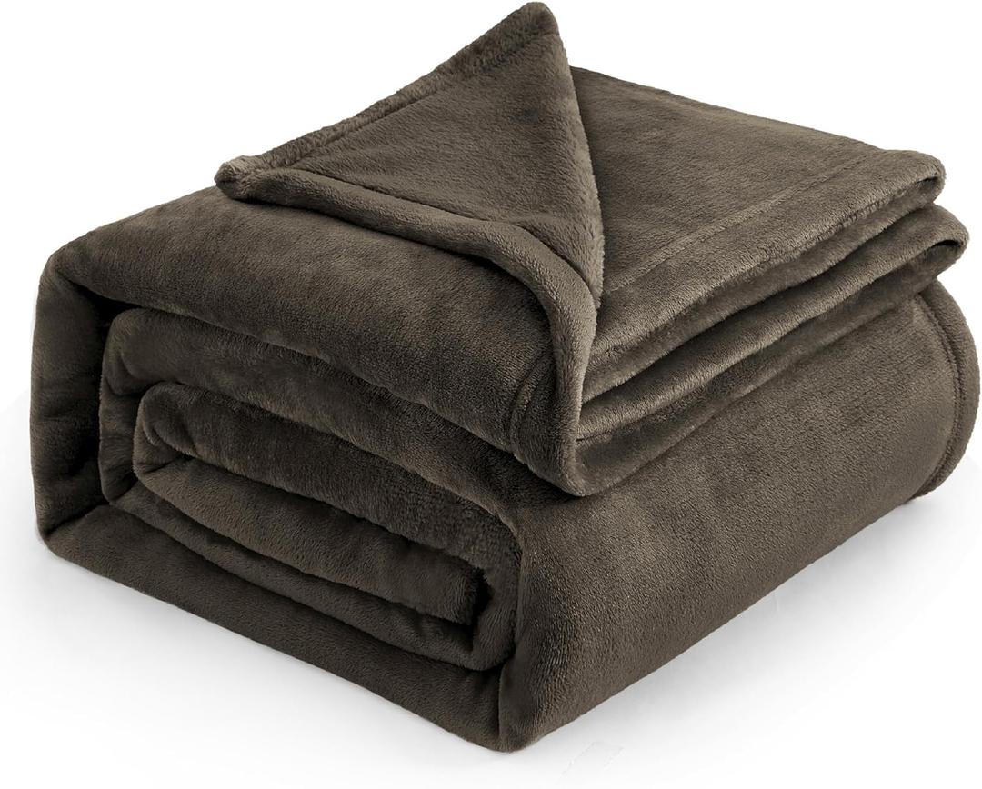 Bedsure Fleece Blankets Queen Size Brown - Bed Blanket Soft Lightweight Plush Fuzzy Cozy Luxury Microfiber, 90x90 inches