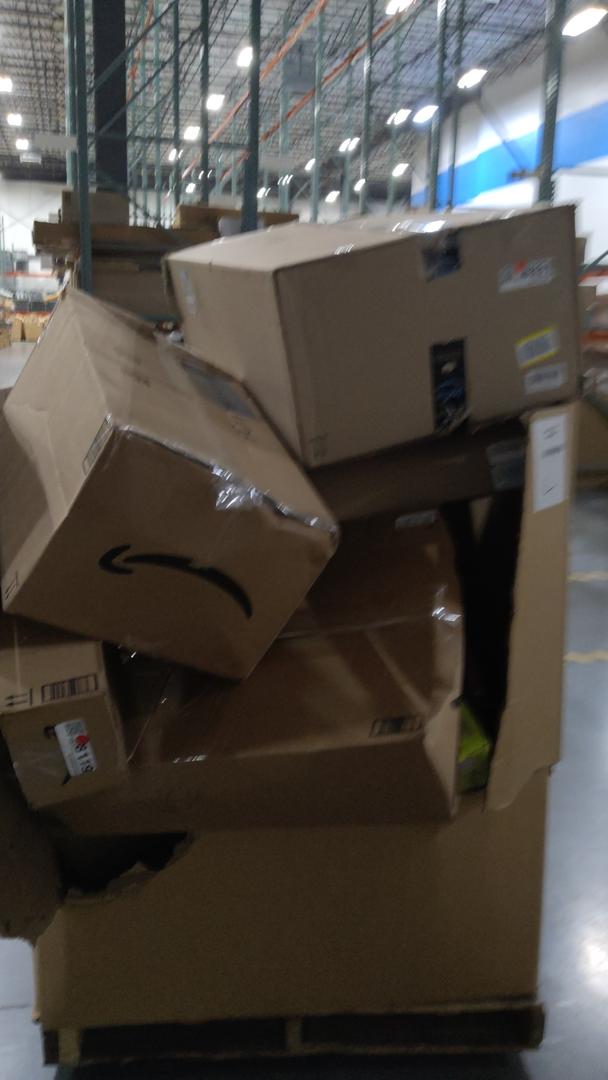 Pallet of Salvage Items