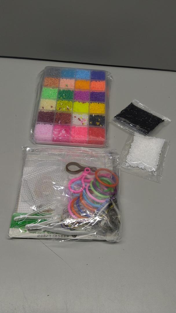 Tube Seed Beads Crafts Glass Bugle Beads Small Craft 3mm with for Jewelry Making Embroidery Decoration (28 Colors, 16800pcs)