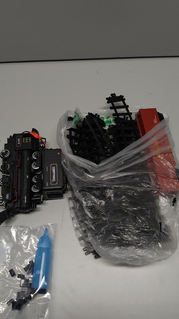 MindPal Train Set, Electric Train Toys with Smoke, Lights & Sound, Train Set for Under Christmas Tree with Steam Locomotives, Cars and Tracks, Christmas Train Toys for 3 4 5 6 7+ Years Old Kids