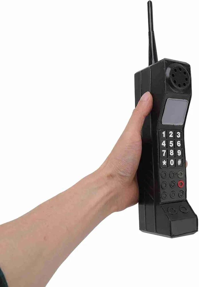 90s Phone Prop, Portable Vintage Brick Fake Phone, Old Retro Brick Cellphone Ornament Iron 80s Retro Mobile Prop for Home Living Stage Restaurant Photography Props (Black)