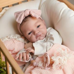 WOOROY Realistic Reborn Baby Dolls - 20 Inch Lifelike Newborn Baby Doll Girl Real Life Baby Dolls with Weighted Soft Body Gift Toy for Kids Age 3+