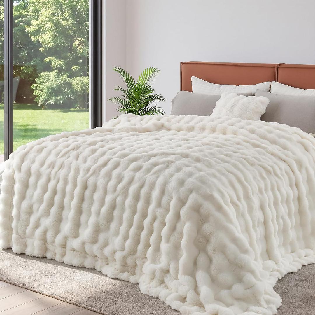 Lotus Karen Faux Fur Throw Blanket White - Big Bubble Rabbit Fluff Blanket for Couch Bed Sofa,Softest Fluffy Fuzzy Cozy Blanket,Plush Thick Furry Shaggy Warm Blankets for Women,90x90 Inches