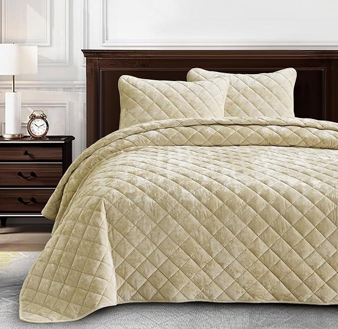 Lux Beige Velvet Quilt Oversized King Set, 3-Piece Plush Distressed Velvet Bedding All Season Lightweight Comforter Brushed Microfiber Reverse with Diamond Stitch Quilting