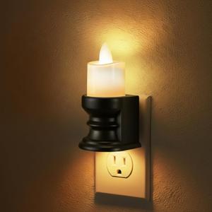 Meonum Flickering Flameless Candle Night Light Plug in, Dimmable LED Nightlight with Dusk to Dawn Sensor, Decorative Candle Light for Bedroom, Hallway, Bathroom(1 Pcs,Warm Yellow & Black Base)