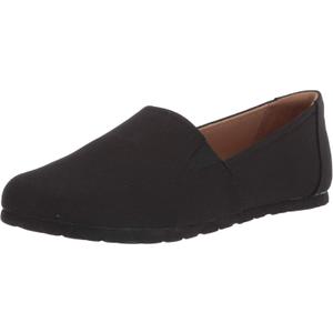 Amazon Essentials Women's Casual Slip-On Canvas Flat (7, Black)