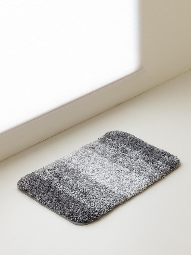 WENSHUO Bathroom Mat 24" x 16",Extra Soft,Absorbent Microfiber Bath Rugs,TPR Non-Slip Bath Carpet,Quick Dry Shaggy Bath Carpet, Suitable for Bathroom Floor, Tub, Shower,Grey