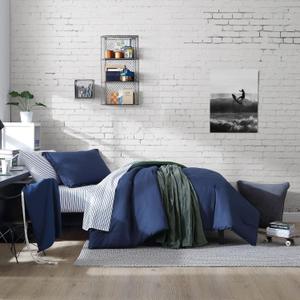 Nautica - Twin/Twin XL Comforter Set, Reversible & Ultra-Soft Bedding, Deep Pockets, 5 Piece Bonus Bed Set with Matching Bed Sheets, Pillowcase, & Tote Bag (Captain's Blue/Green)