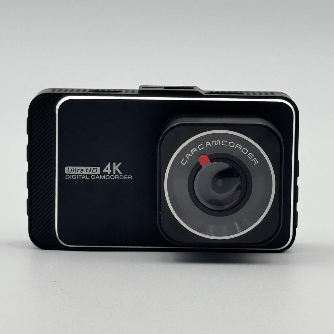 Resolution: 4K Ultra HD front camera (3840x2160) and 2.5K Ultra HD rear camera