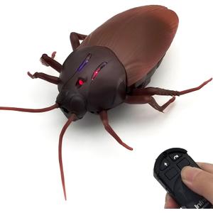 Tipmant RC Cockroach Toy Remote Control Roach Insect Realistic Simulation Electric Electronic Animal for Cat Toddler Kids Birthday Gifts Includes Screwdriver Battery, 1.4 inches