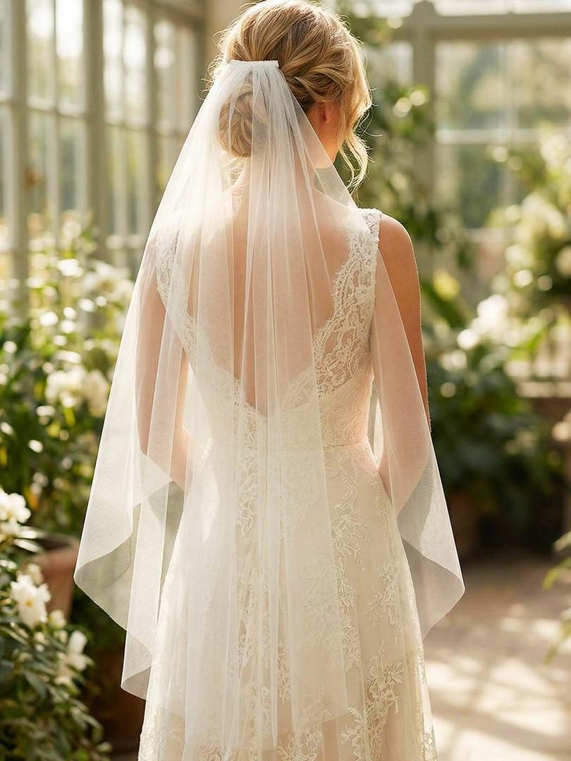 1 Tier Wedding Veils White Fingertip Bridal Tulle Veil Simple Veils with Comb for Women (White)