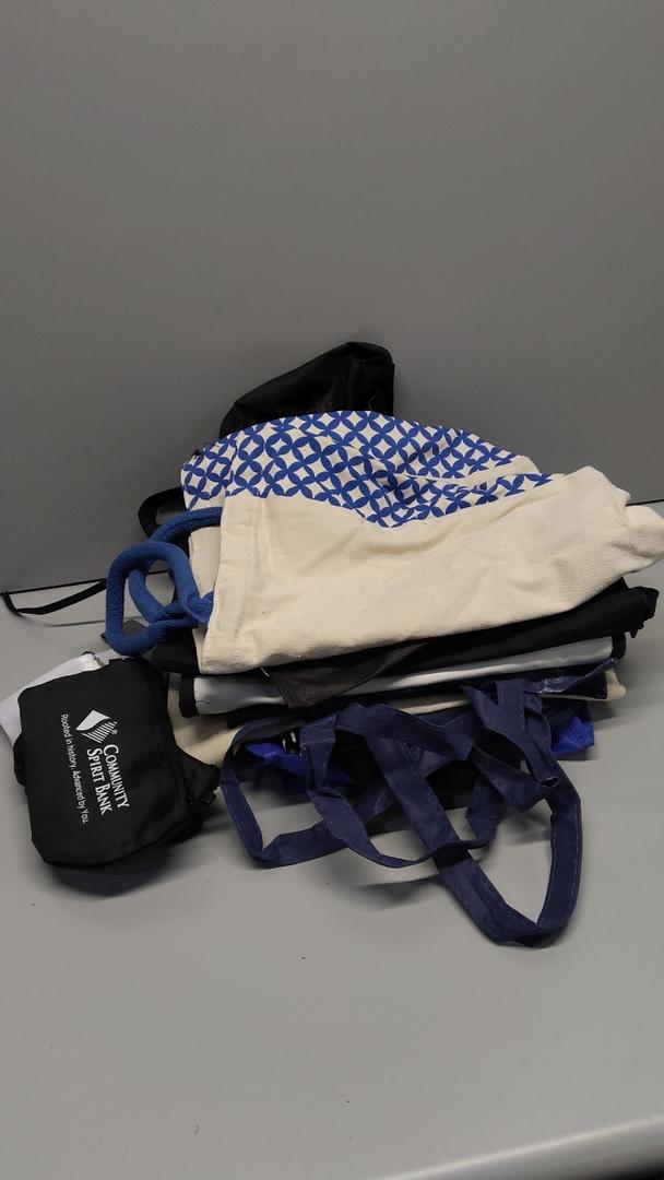 Mix of items /Bags , Tote bags , Grocery Bags Sizes Small , Medium, Large . Condition Varies Per item