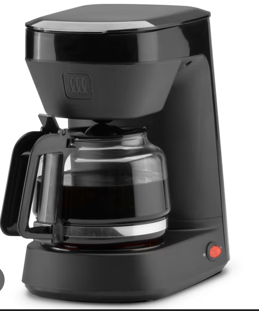 Toastmaster 5-Cup Drip Coffee Maker in Black