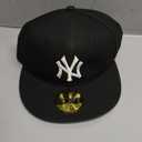 New Era Unisex-Adults New York Yankees Basic 59Fifty Fitted Cap Hat Black/ White 11591127 (Size 7 1/ 4)